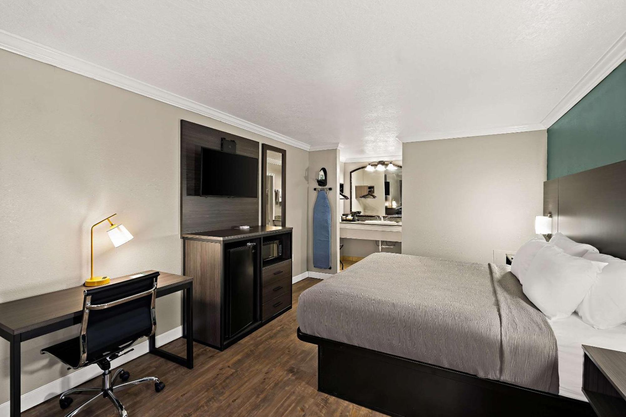 Quality Inn Ocean Springs Bagian luar foto